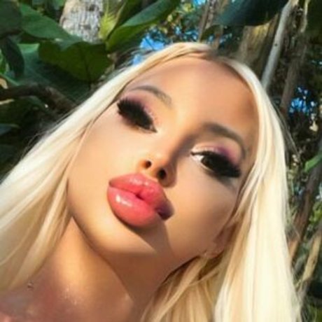 Russian Bomba Tut xxx star galleries