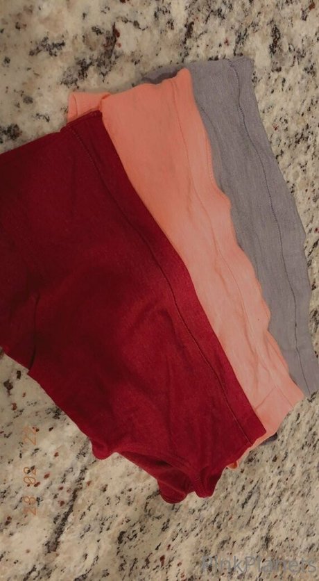 PlanetPlayBunny pornstar erotic gallery