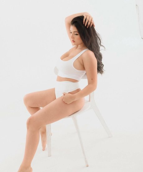 Dayalis Moreno hot star gallery