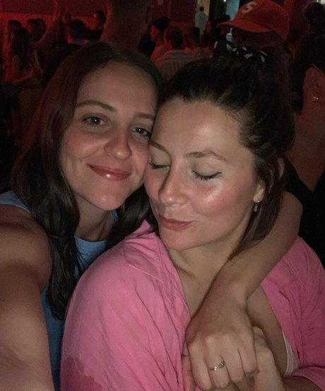 perfect shemale onlyfans hot sexy pictures