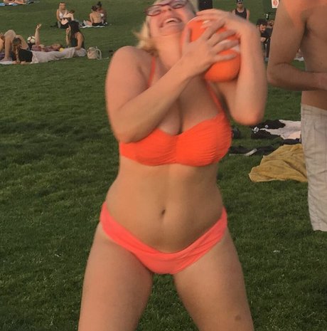 beach nude onlyfans naked pic