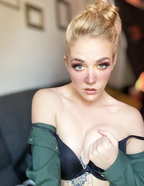 chaosandmagic naked actress pics