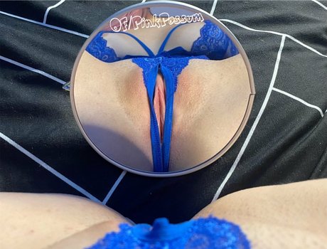 pinkpossum star free pics