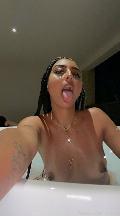 its queen exclusive model pics