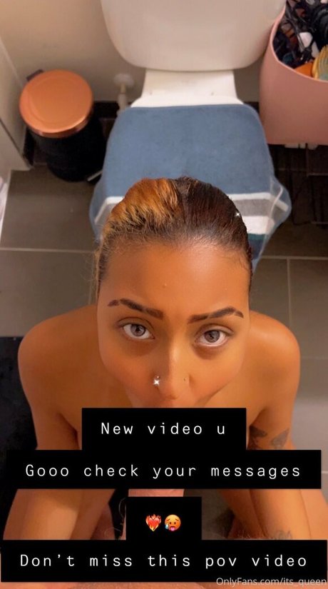 its queen model nude photos