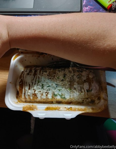 abbybeebelly Quick model image