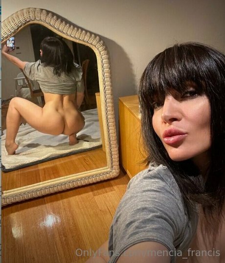 mencia francis beautiful star image