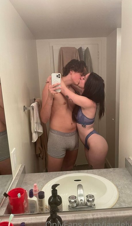 jaydelv model naked images