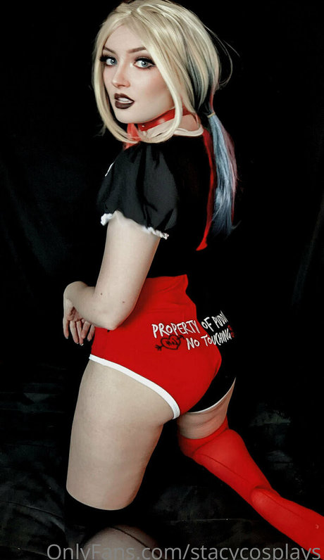 stacycosplays best model picture