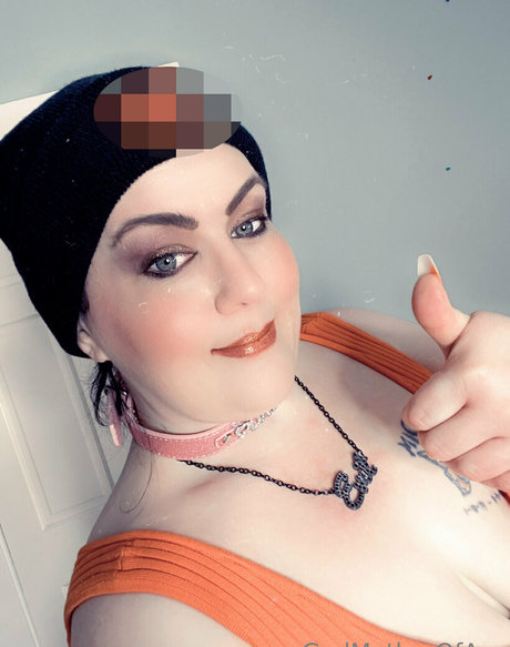 godmotherofassfree naked model images