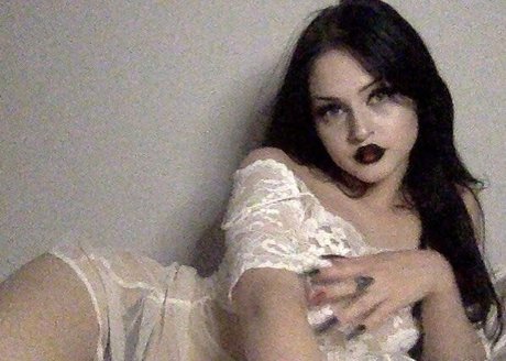 Bleachb0n3s model exclusive pic