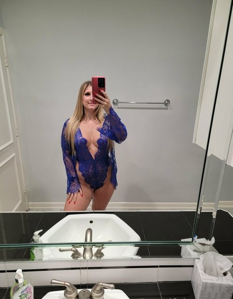 hotwifelexilovex actress picture