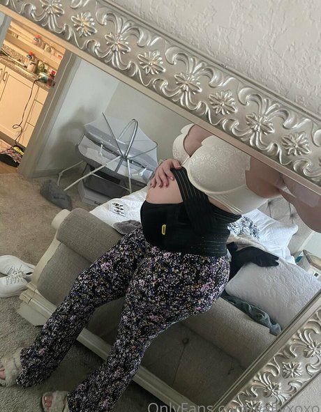 vallyxoxo model sex pic