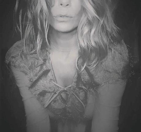 Sayrah Jay perfect actress images