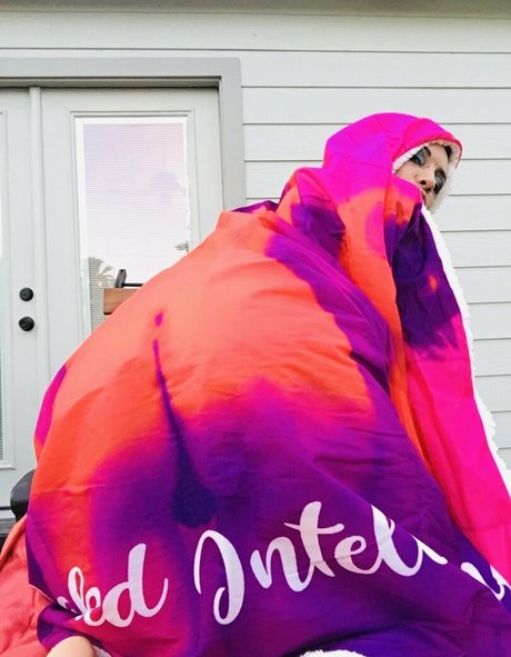 Naked Intelligence model sex picture