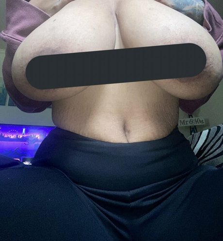 TheyLoveBadu sexy pornstar img