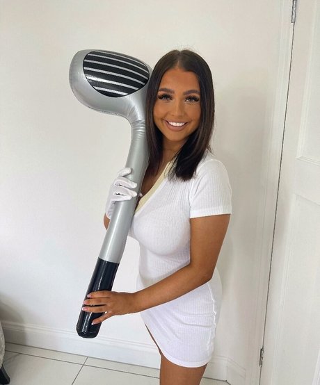 Elizabeth Taylor model erotic pic