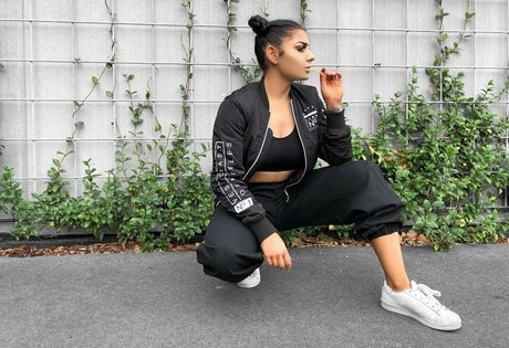 Jesy Lee pornstar nudes images