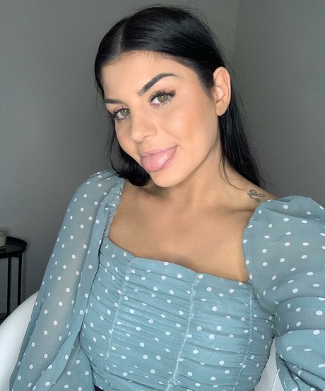 Jesy Lee model sexy picture