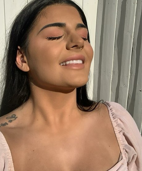 Jesy Lee model porn pictures