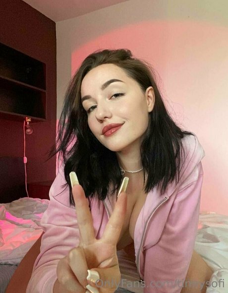 tinnysofi model best pics