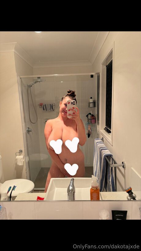 DakotaJxde nice model images