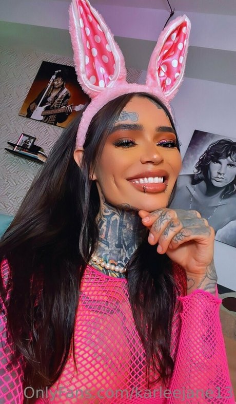 karleejane13 top star pic