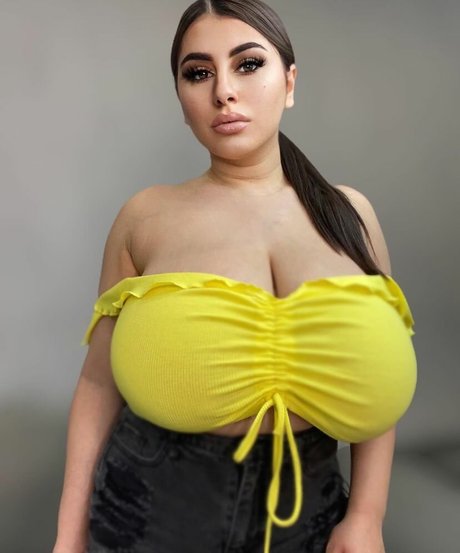 Rozzzywow model adult img