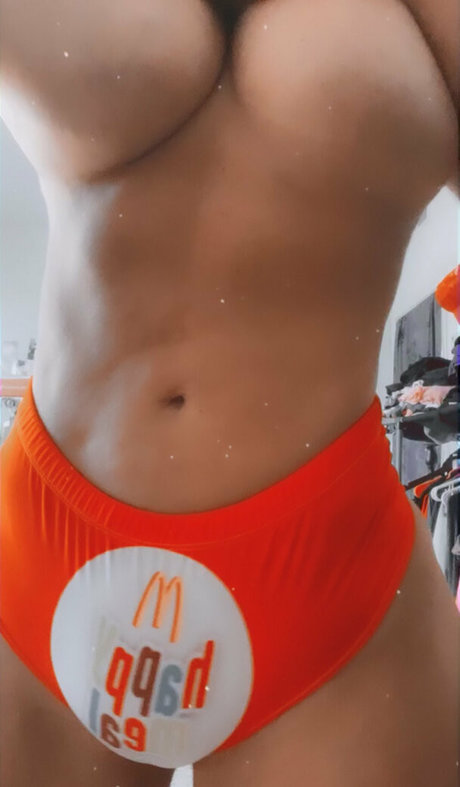 latina babe onlyfans hot naked pictures