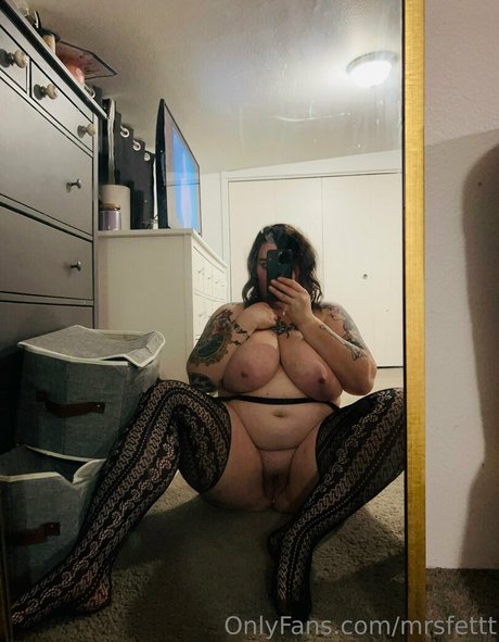 mrsfettt nudes model pics