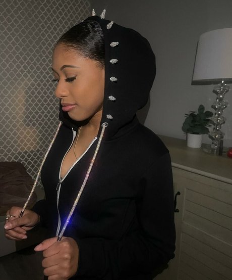 Elyse Rey pornstar high quality photos