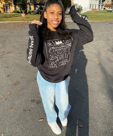 Elyse Rey nude pornstar img