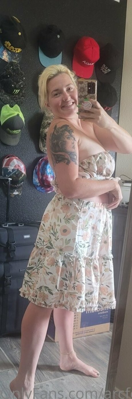 lesbian seduction onlyfans hot pictures