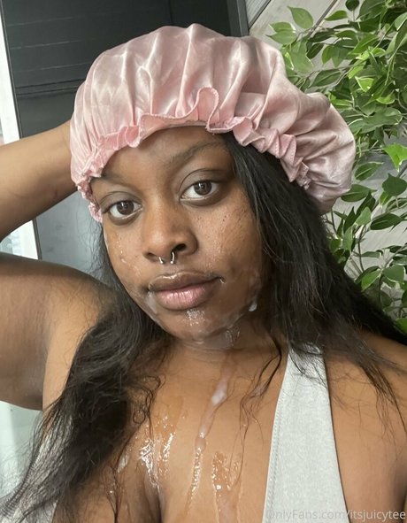 itsjuicytee top model gallery