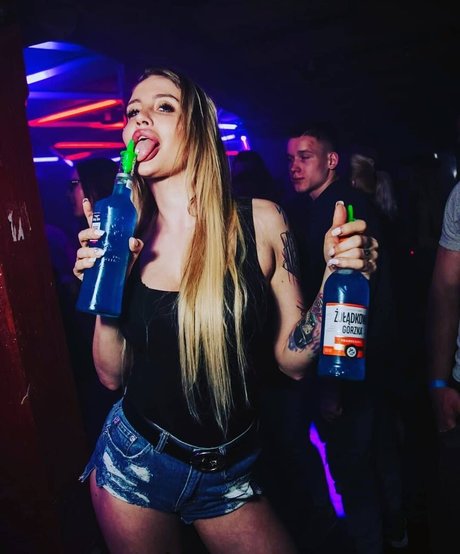 Klaudia Stec model top images