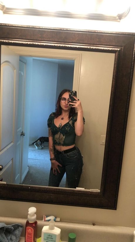 summersue22 art actress archive