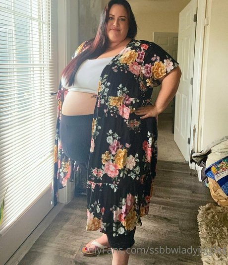 ssbbwladyjiggles nudes pornstar img