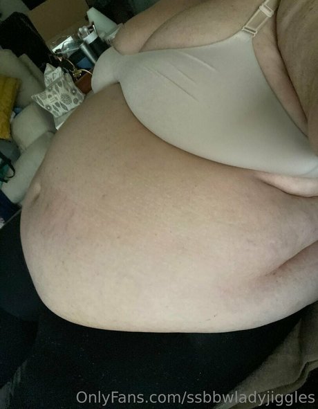 ssbbwladyjiggles star sexy photos