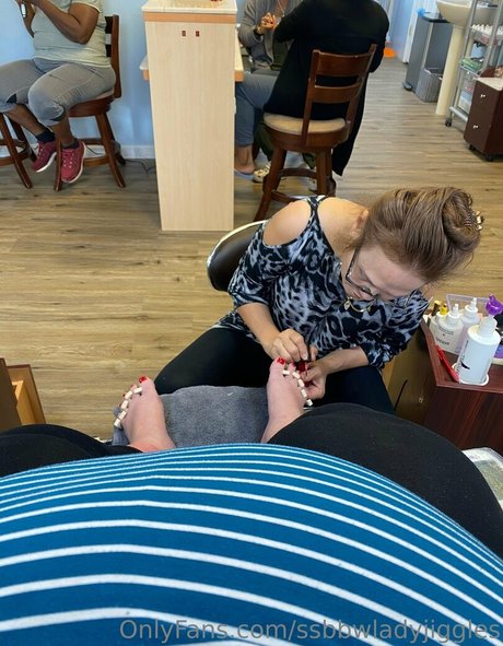 ssbbwladyjiggles star naked gallery