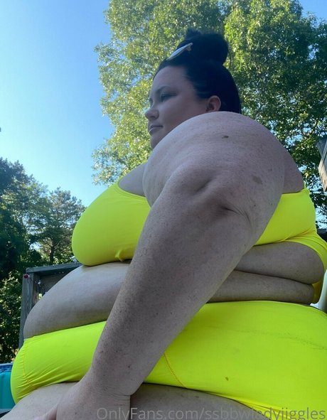 asian granny onlyfans hd photo