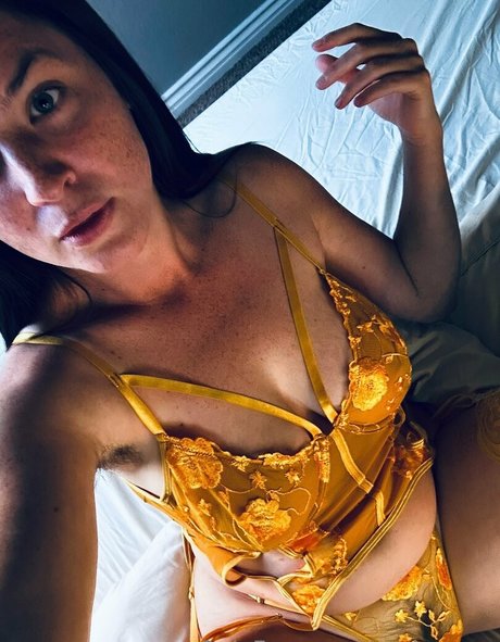 araisyours model erotic img