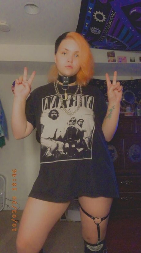 cum on glasses onlyfans nude gallery