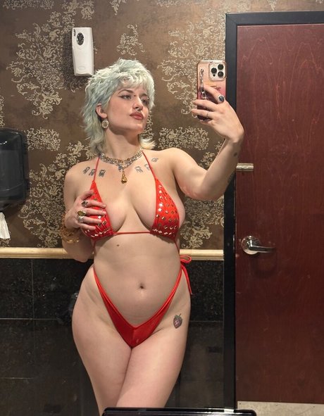 BillieGMcGehee naked model images