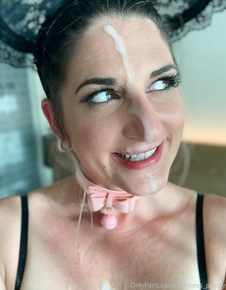 princess poppy sexy star photo