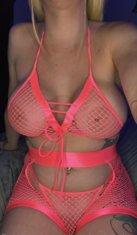 Nadia Flores hot pornstar photos