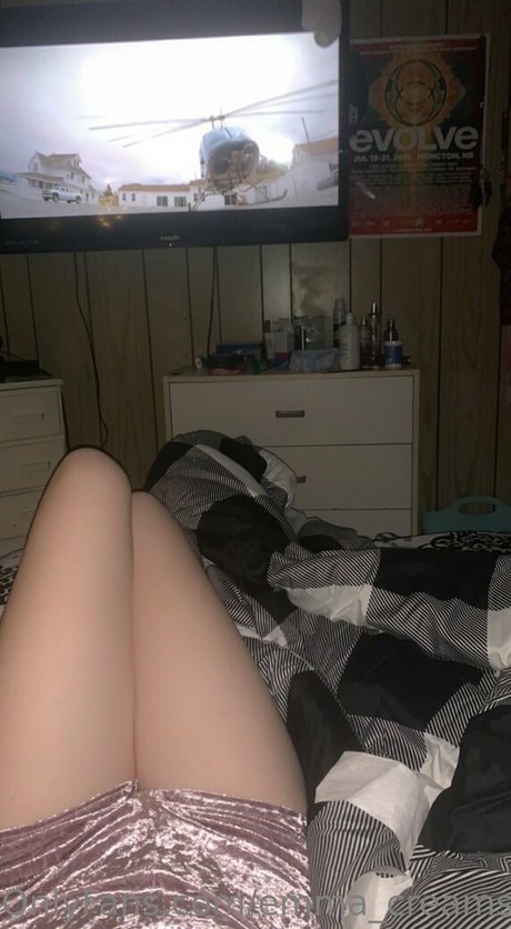 emma creams xxx pornstar photo