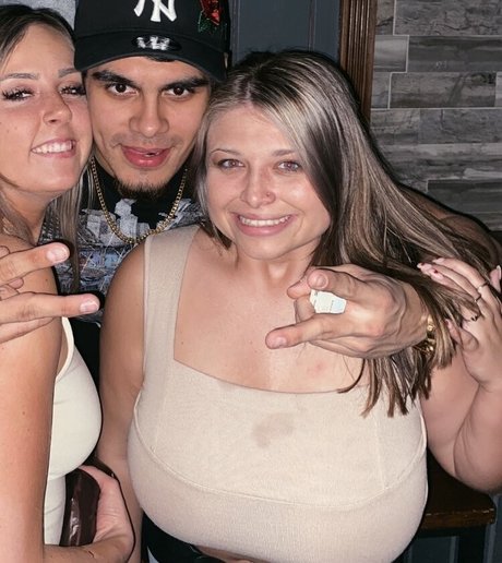 Meghan P naked star picture