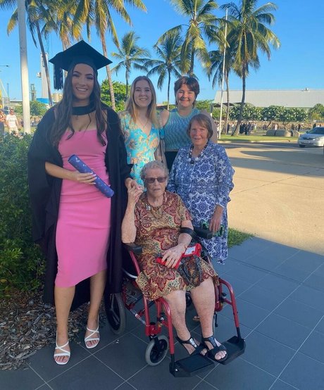 Molly Shield pornstar beautiful pics