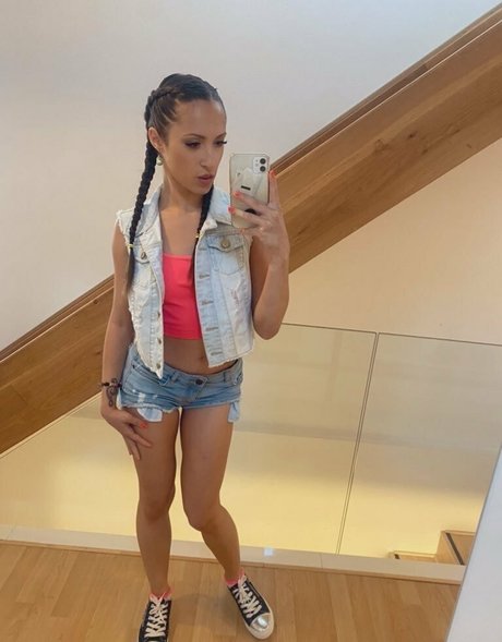 mishelgomezmodel hd model img