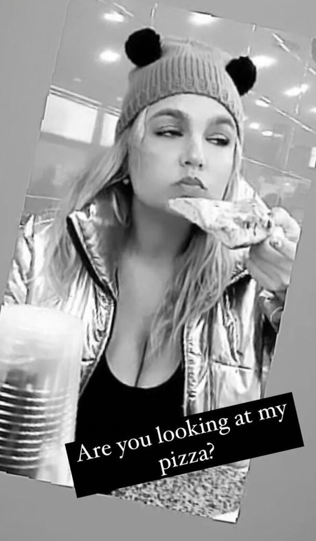 queen of spades onlyfans pretty archive